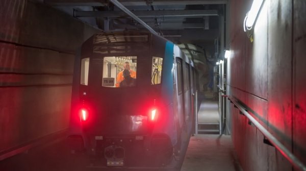 Tunnel Train Test